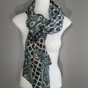 SIMPLY NOELLE SCARF